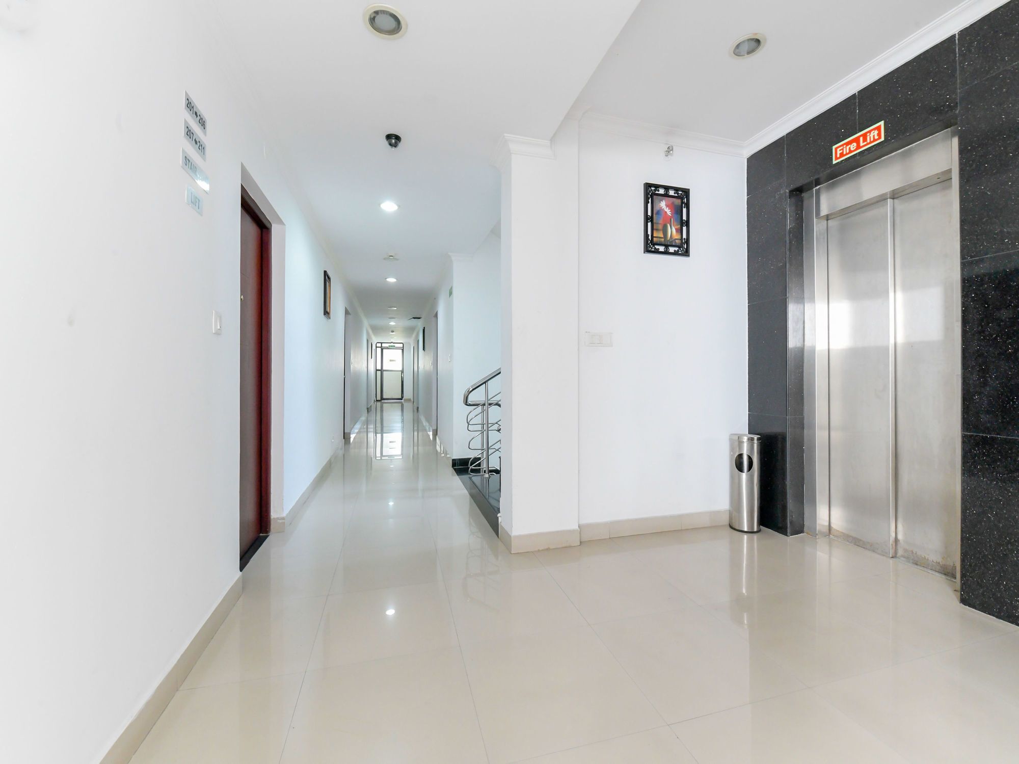 Oyo 7188 Ajantha Regency Hotel Kochi Exterior foto
