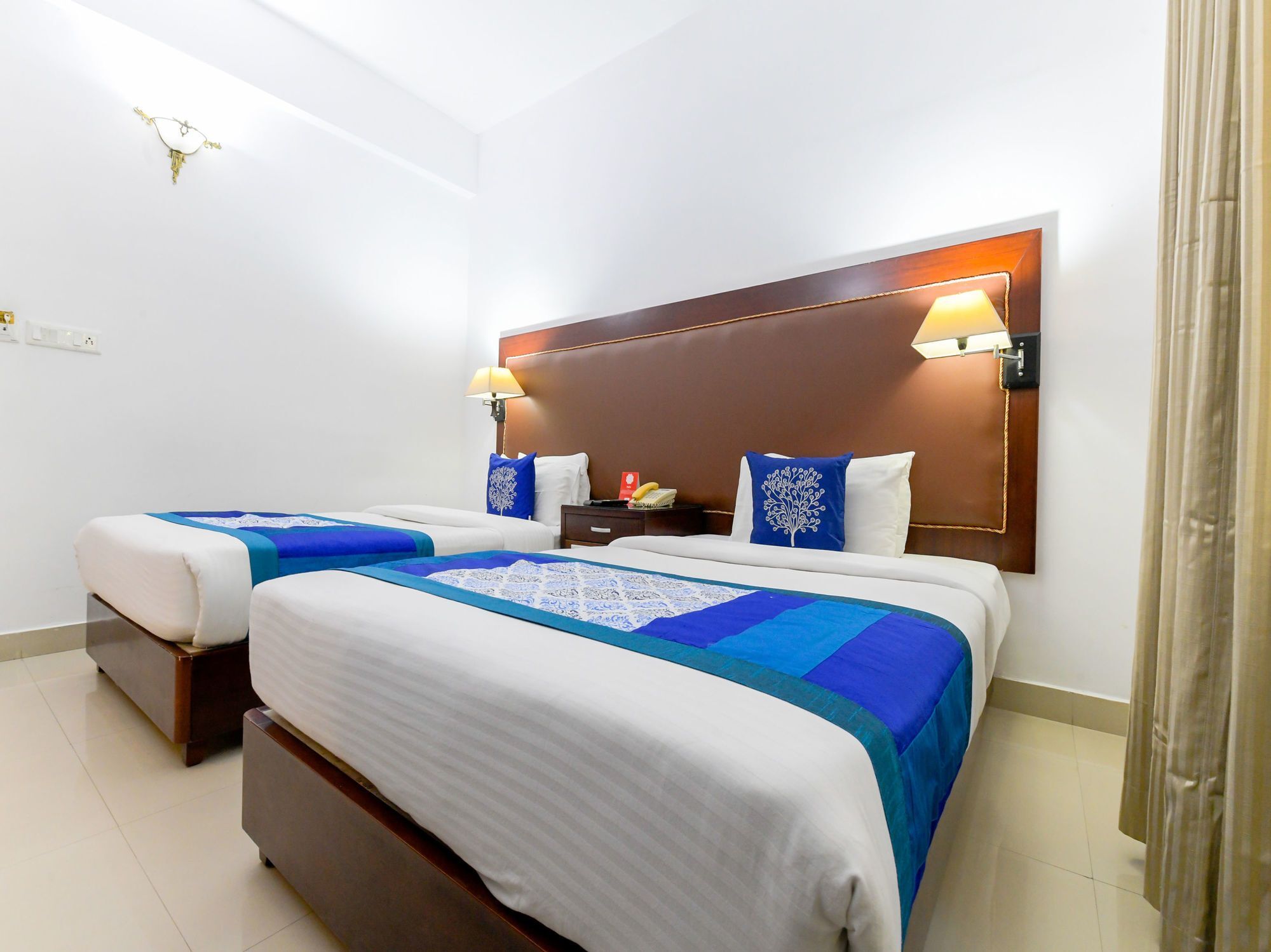 Oyo 7188 Ajantha Regency Hotel Kochi Exterior foto